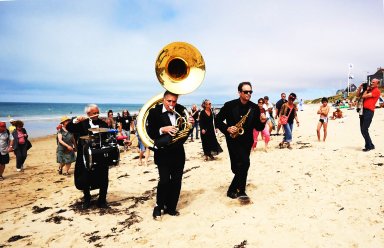 La fanfare des 3 Monsieurs - Festival Pirouesie 2022